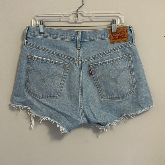 Levi’s 501 Denim Shorts - Picture 2 of 4